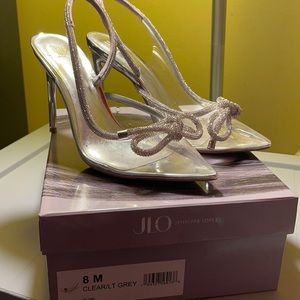 These are The néw Jennifer Lopez heels size 8